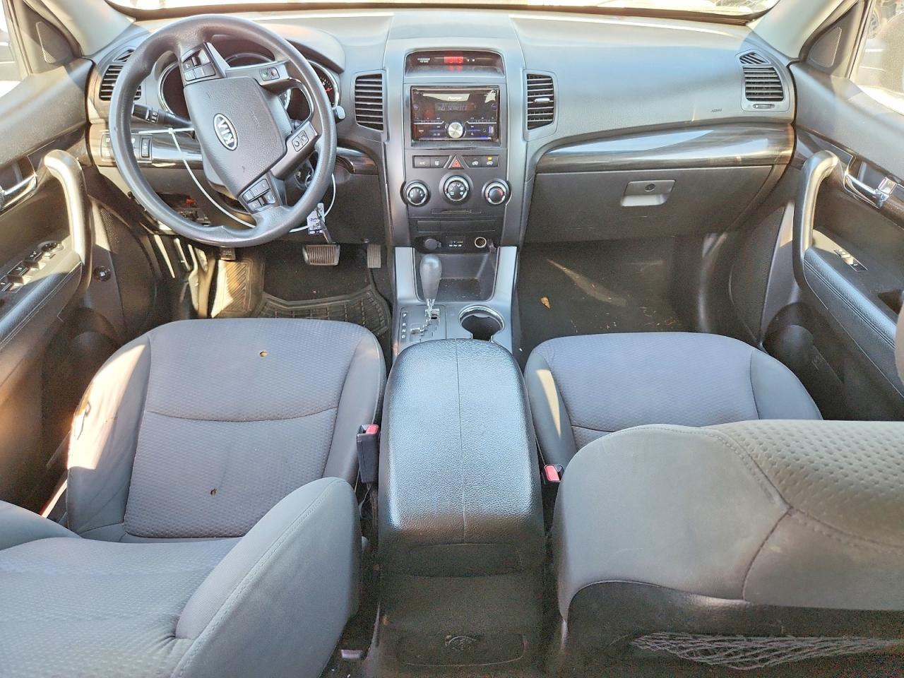 2013 KIA SORENTO LX photo 22