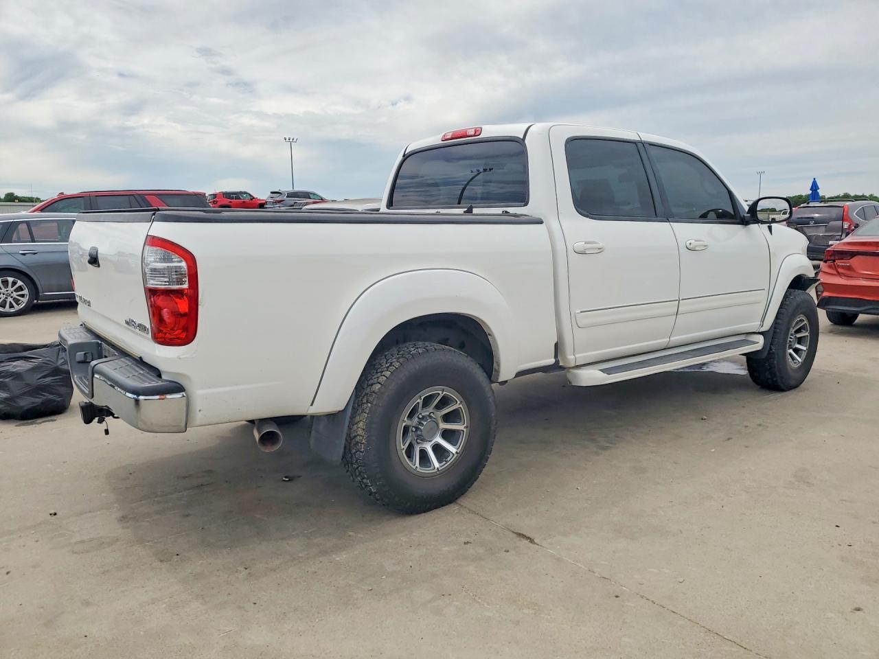 2006 TOYOTA TUNDRA photo 5