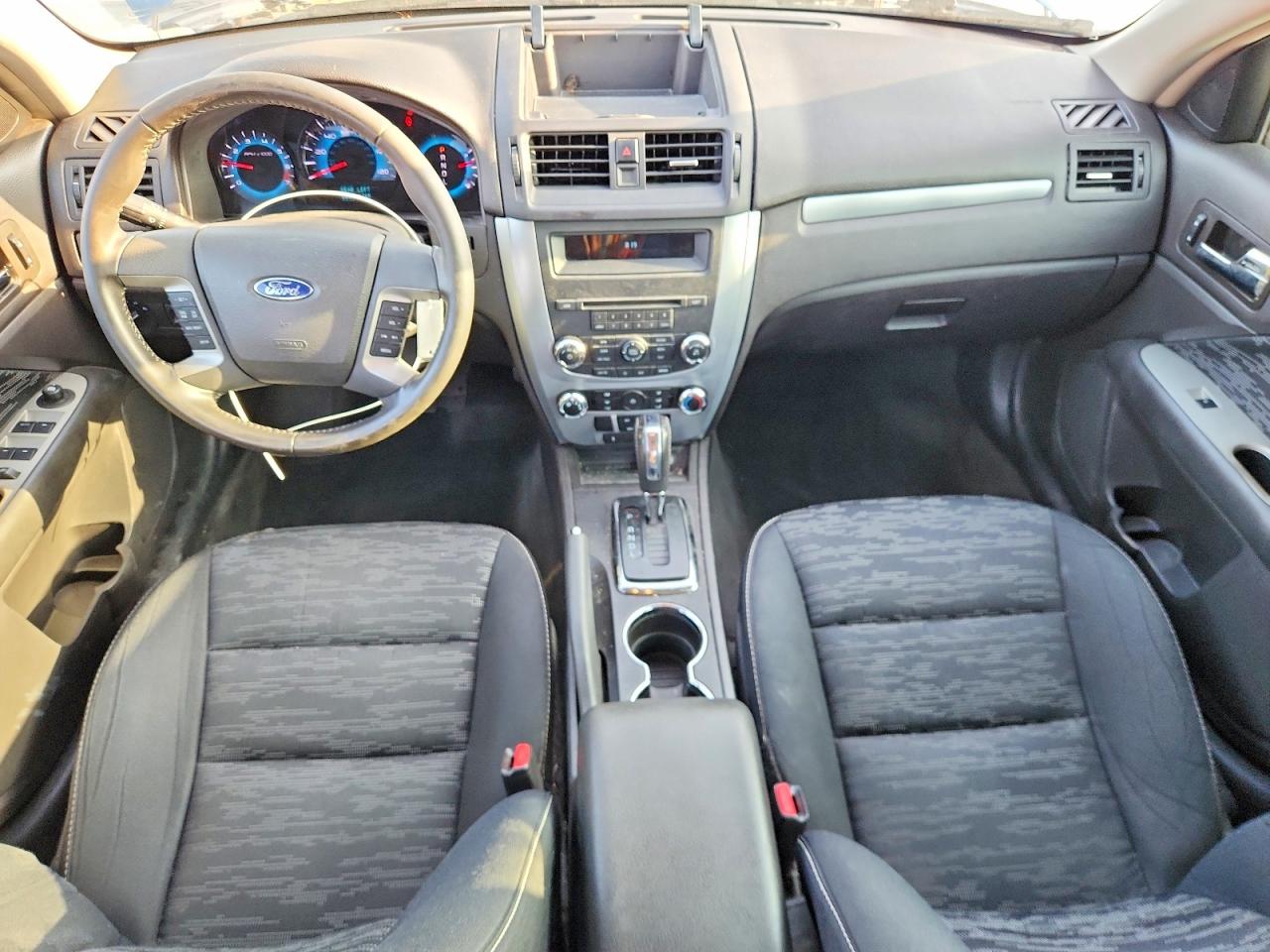 2010 FORD FUSION SE photo 22
