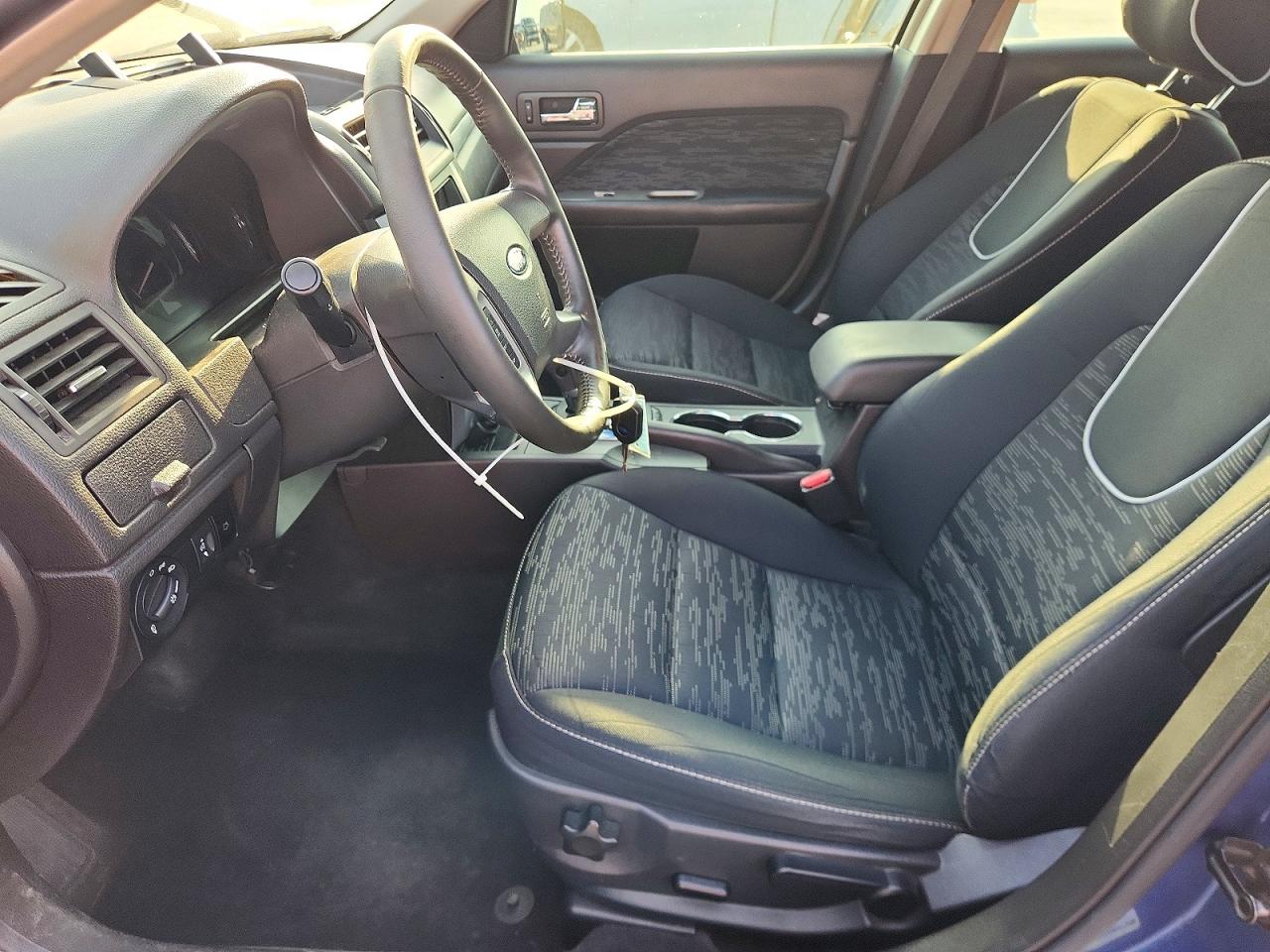 2010 FORD FUSION SE photo 19