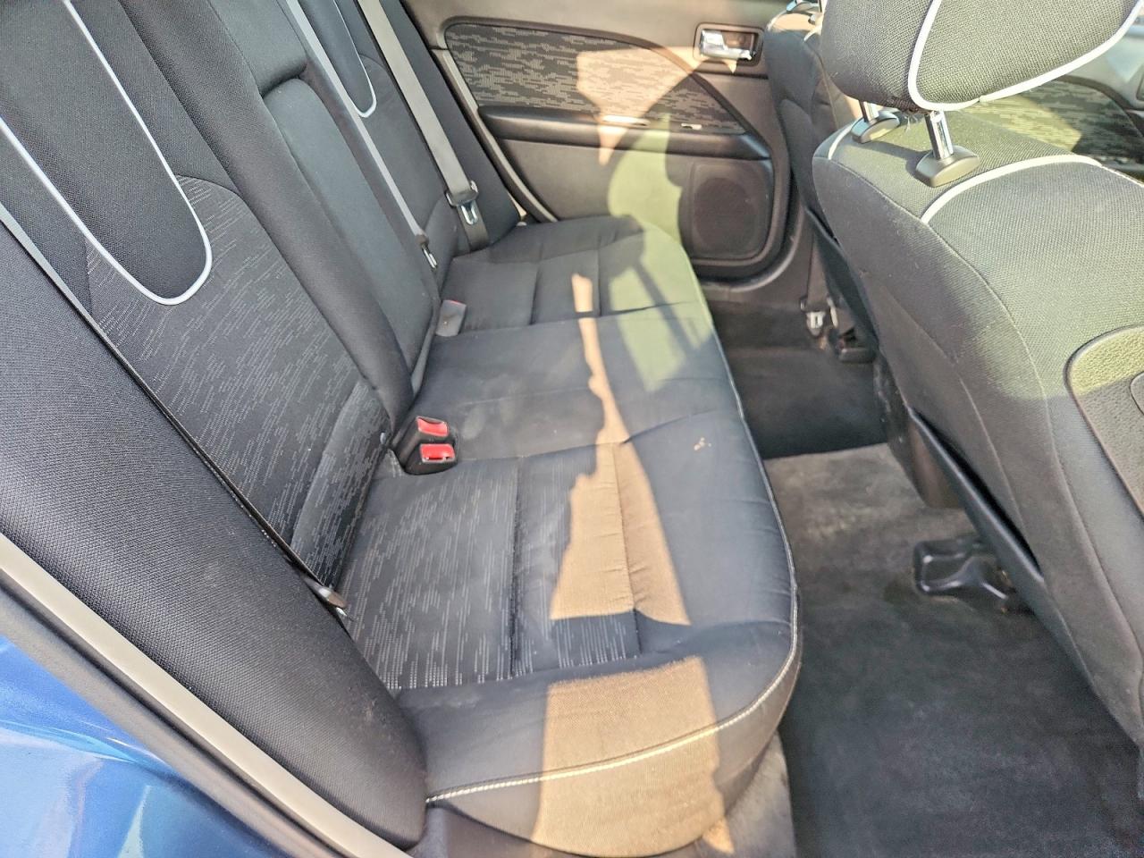2010 FORD FUSION SE photo 28