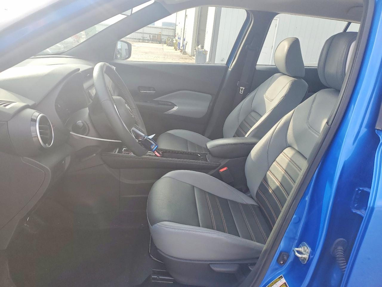 2023 NISSAN KICKS SR photo 13