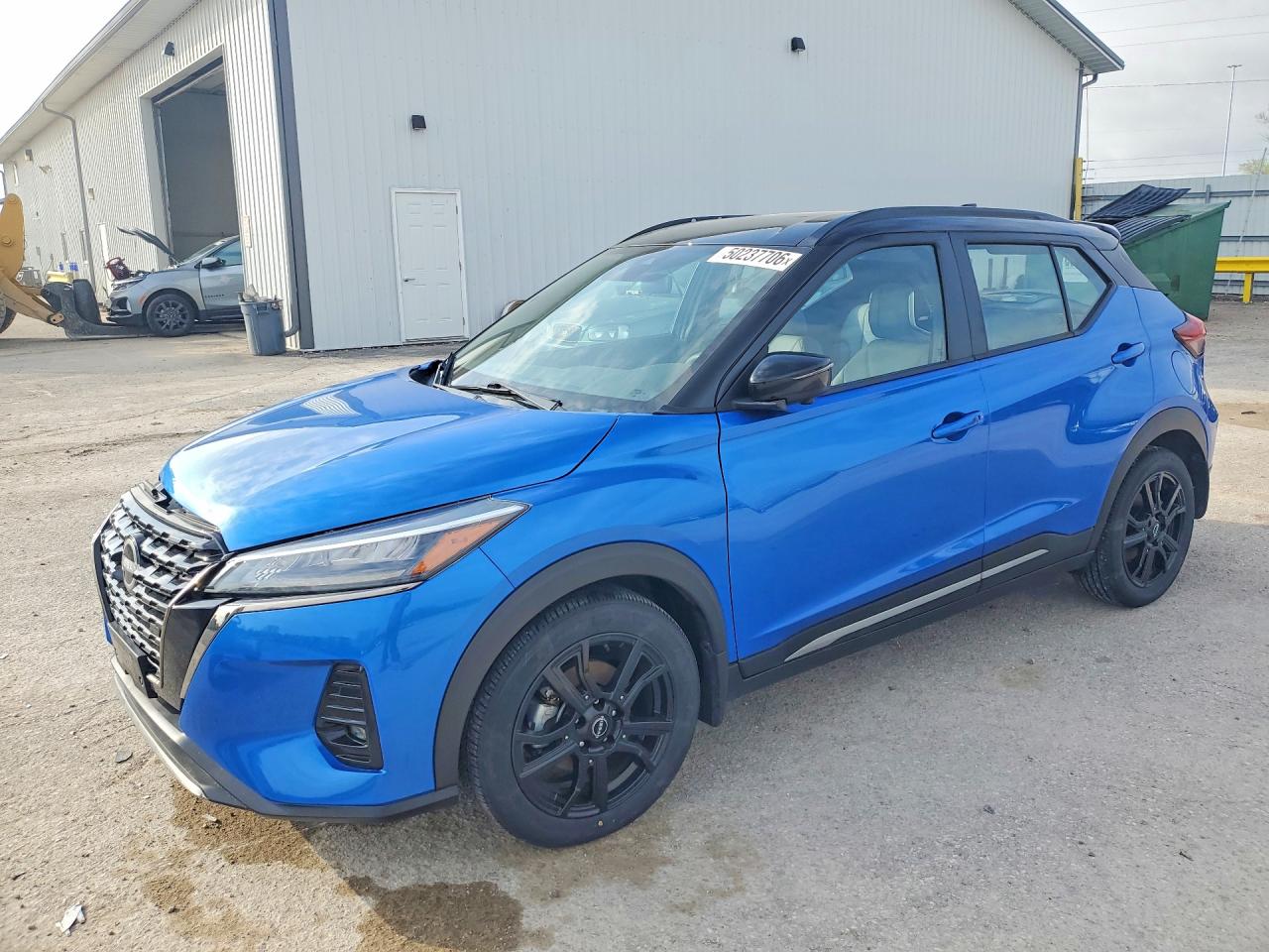 2023 NISSAN KICKS