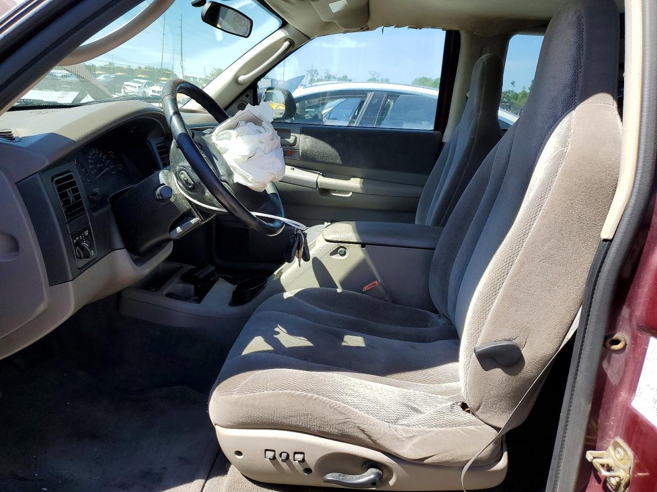2002 DODGE DAKOTA SLT photo 13