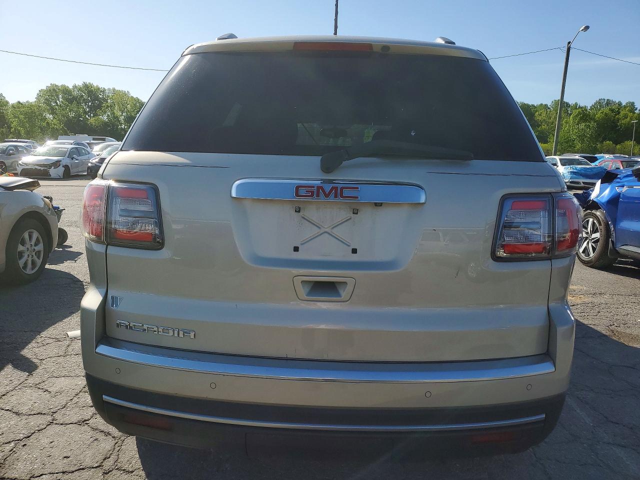 2014 GMC ACADIA SLE photo 16