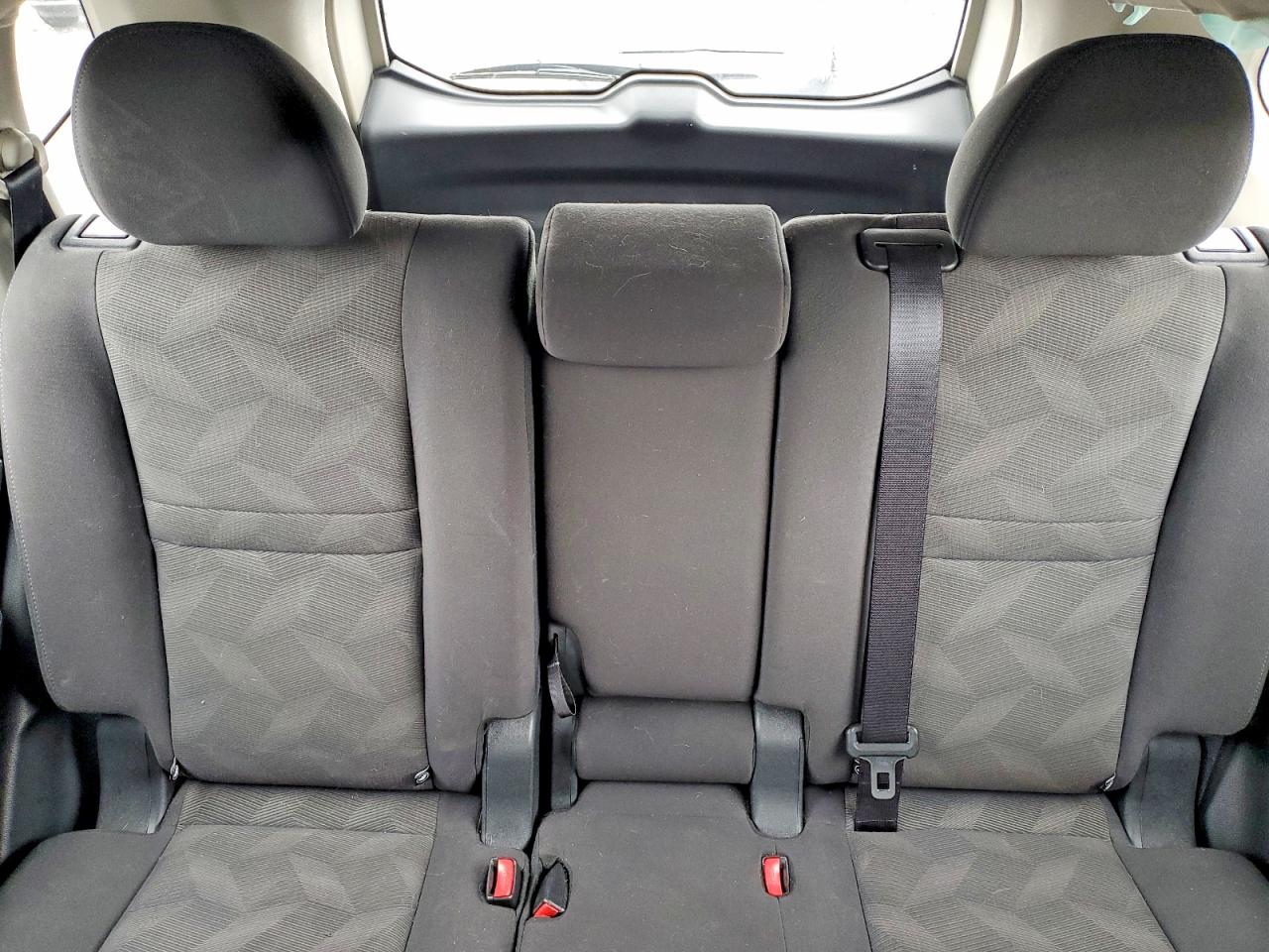 2016 NISSAN ROGUE S photo 19