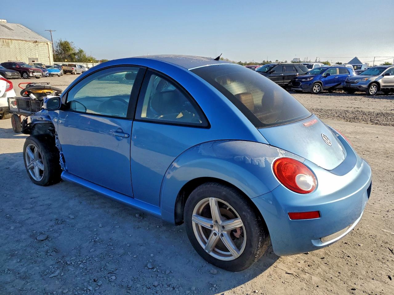 2010 VOLKSWAGEN NEW BEETLE photo 3