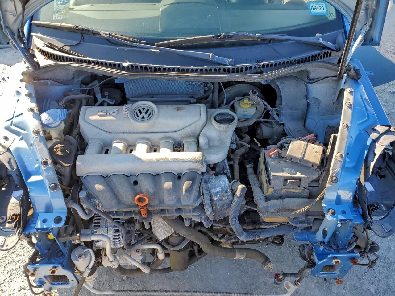 2010 VOLKSWAGEN NEW BEETLE photo 21
