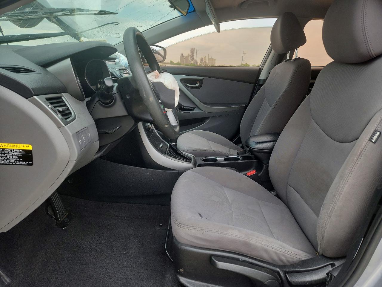 2015 HYUNDAI ELANTRA SE photo 13