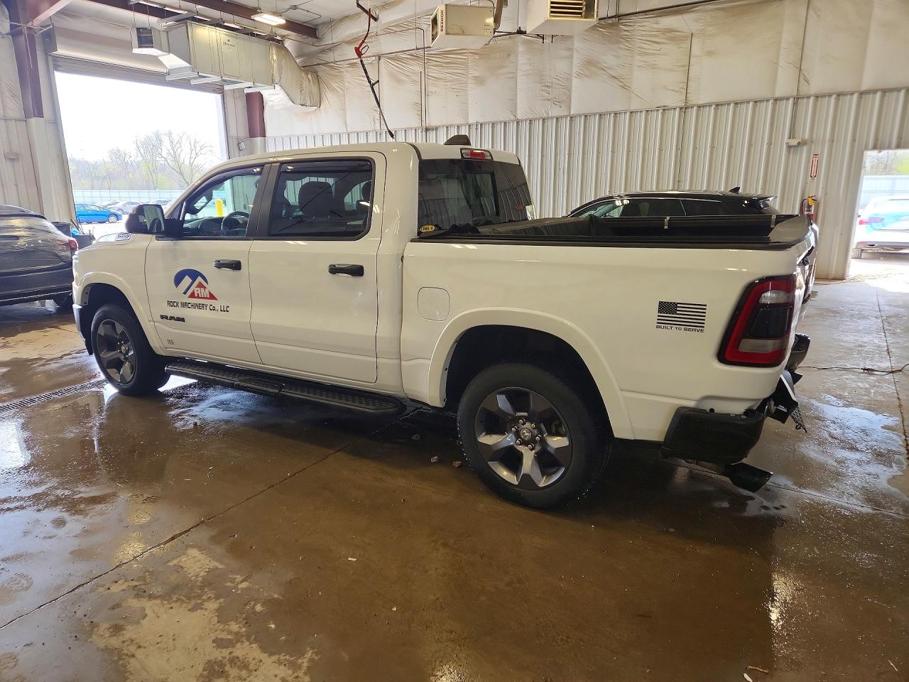 2021 RAM 1500 BIG HORN photo 3