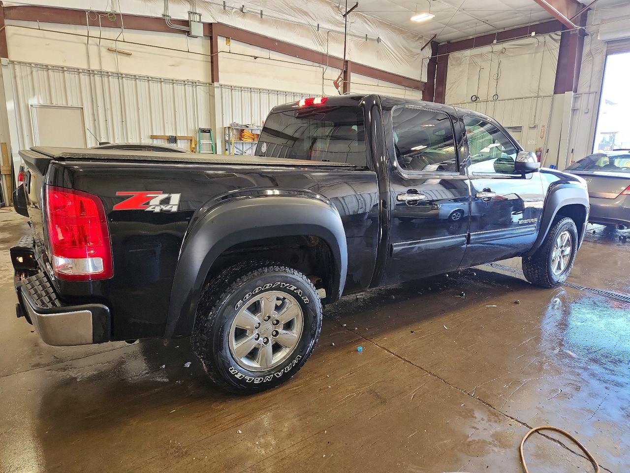2011 GMC SIERRA K1500 SLE photo 3