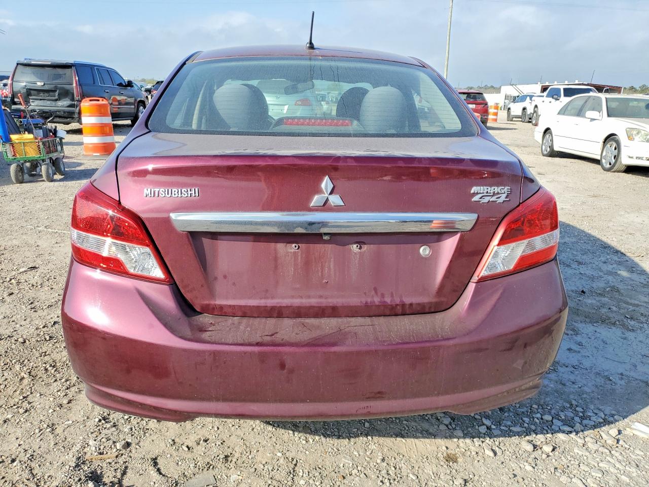 2018 MITSUBISHI MIRAGE photo 11