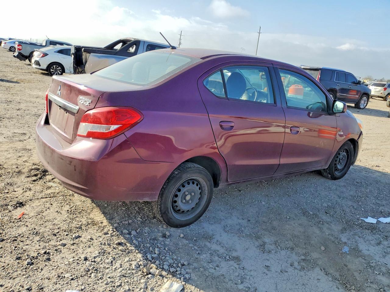 2018 MITSUBISHI MIRAGE photo 5