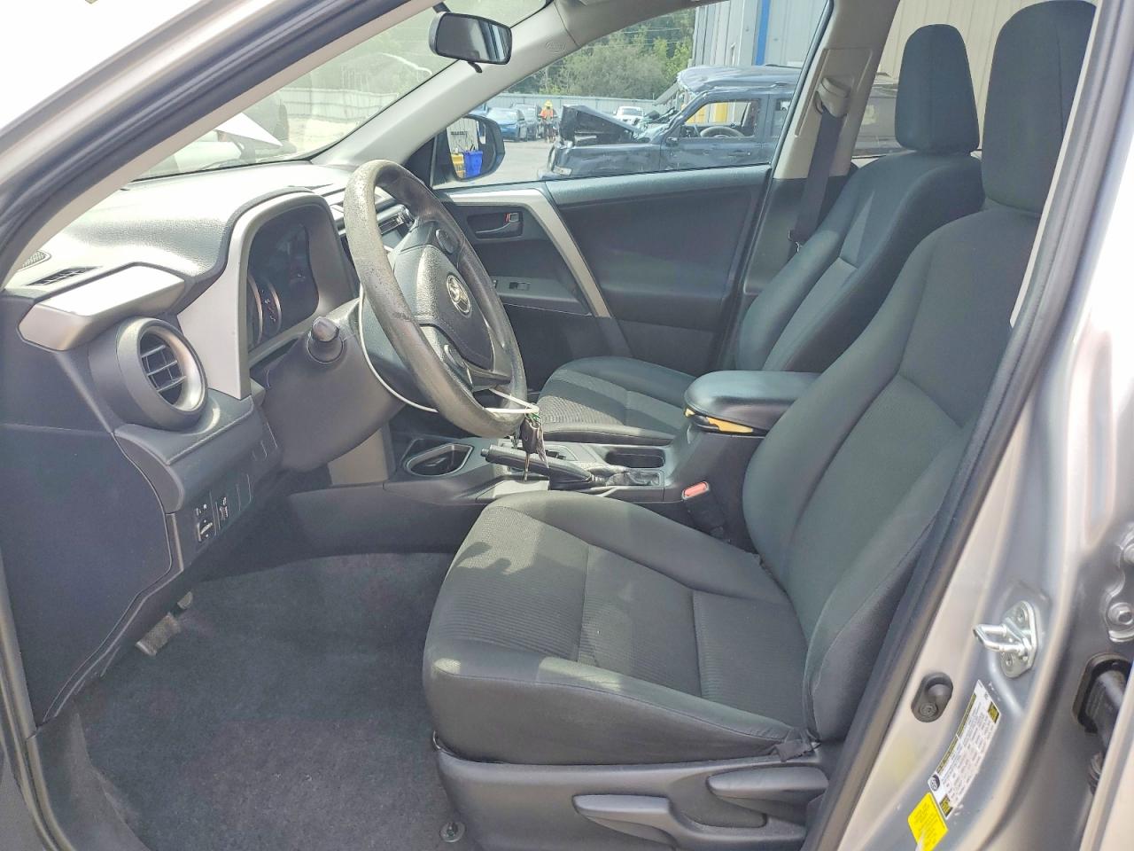 2016 TOYOTA RAV4 LE photo 19