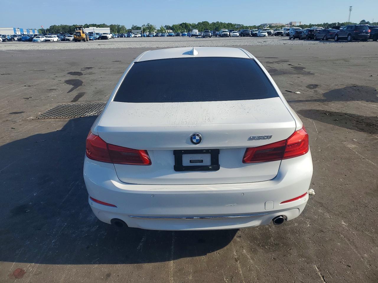 2017 BMW 530 I photo 16