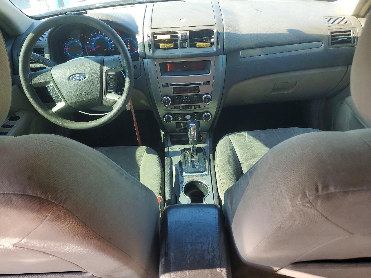 2012 FORD FUSION SE photo 15