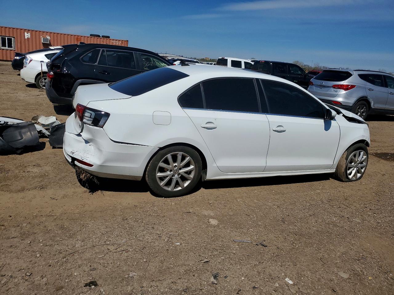 2017 VOLKSWAGEN JETTA SE photo 5