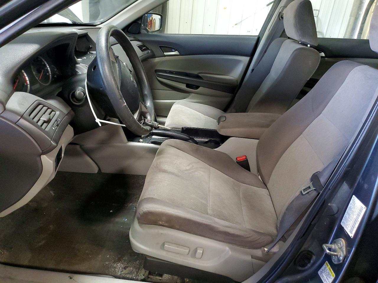2010 HONDA ACCORD LXP photo 13