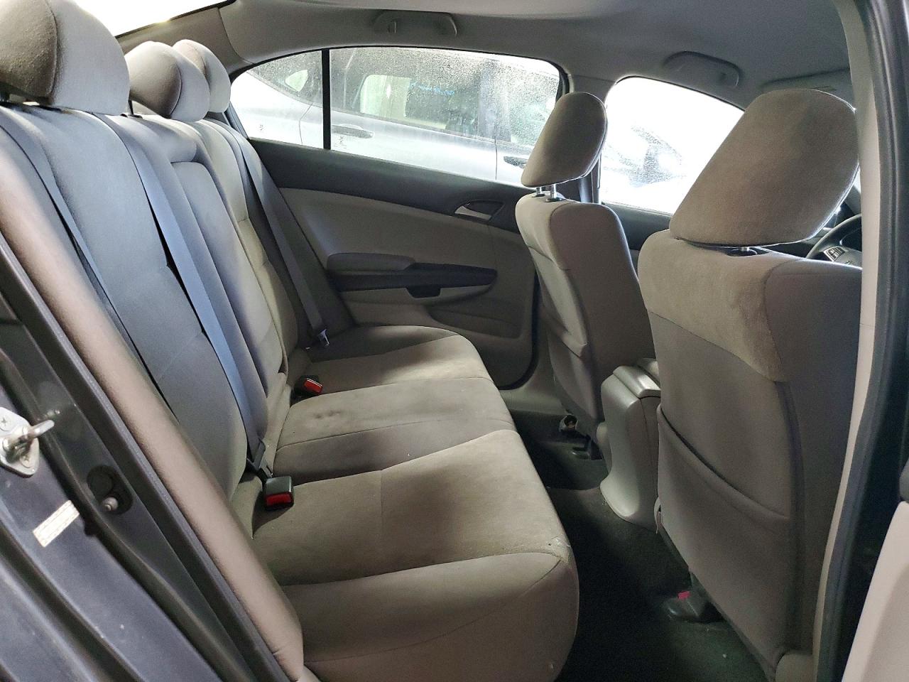 2010 HONDA ACCORD LXP photo 19