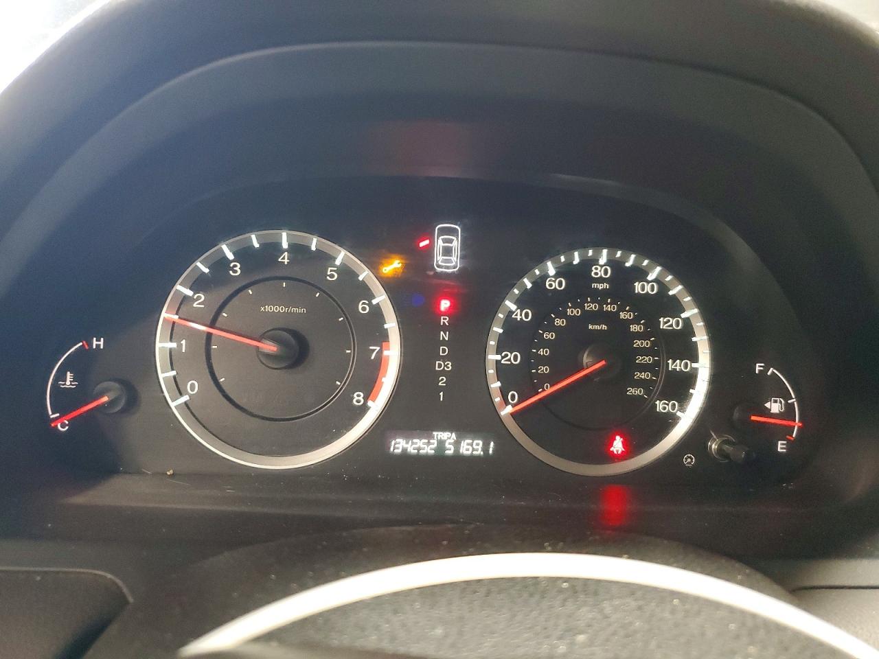 2010 HONDA ACCORD LXP photo 17