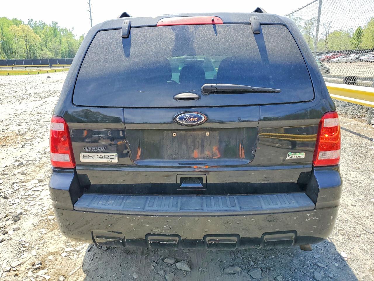2012 FORD ESCAPE XLT photo 11