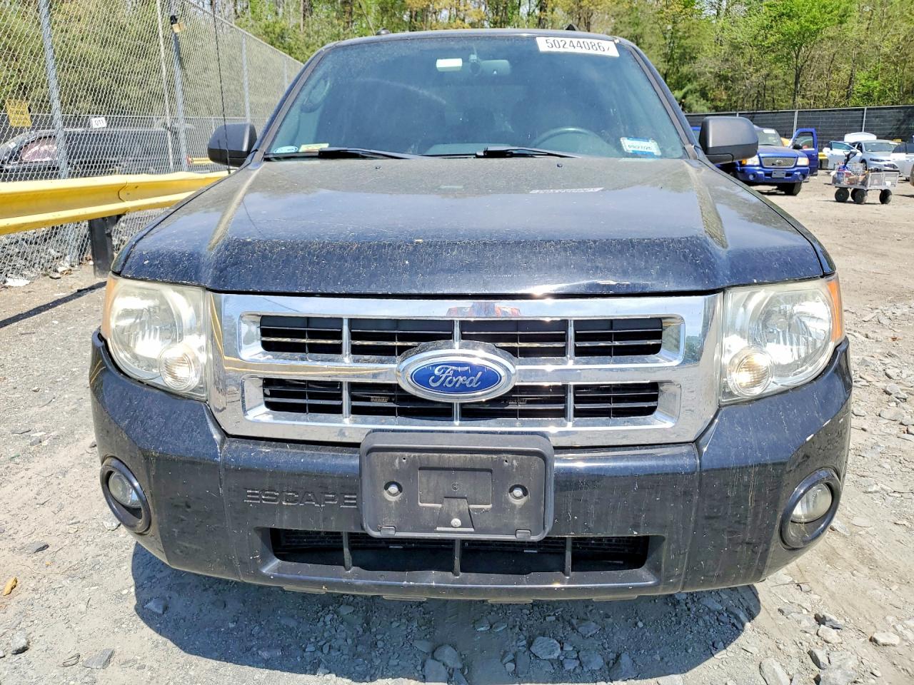 2012 FORD ESCAPE XLT photo 9