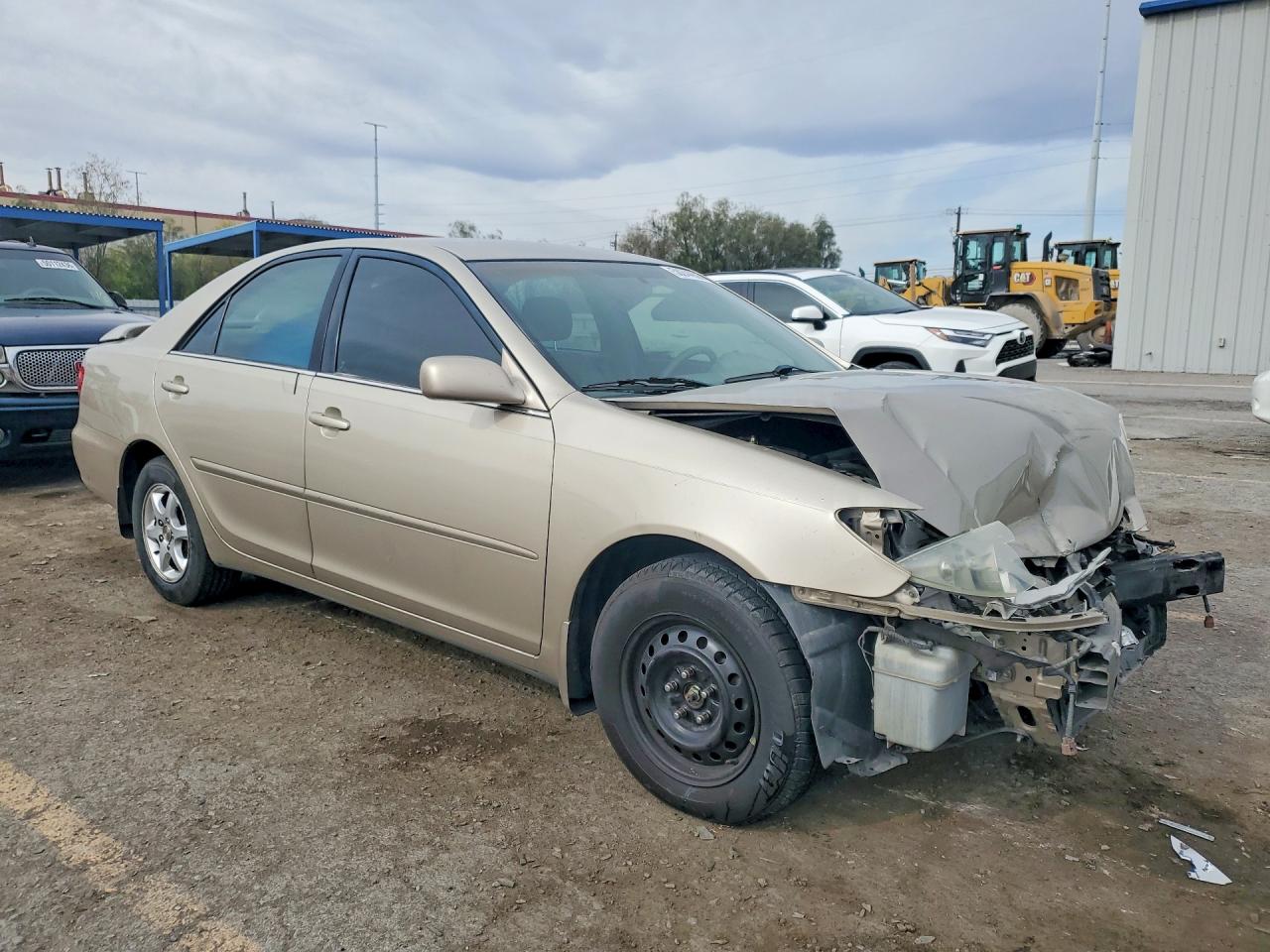 2005 TOYOTA CAMRY LE photo 10