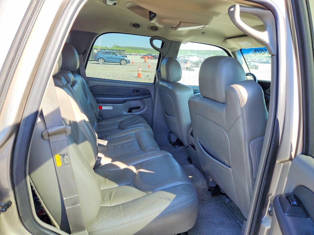 2003 CHEVROLET TAHOE C1500 photo 19