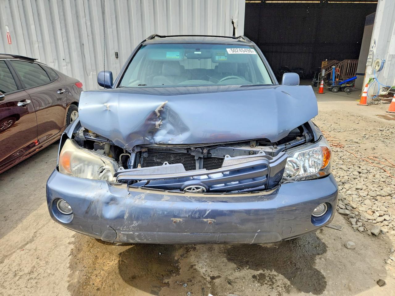 2004 TOYOTA HIGHLANDER BASE photo 9