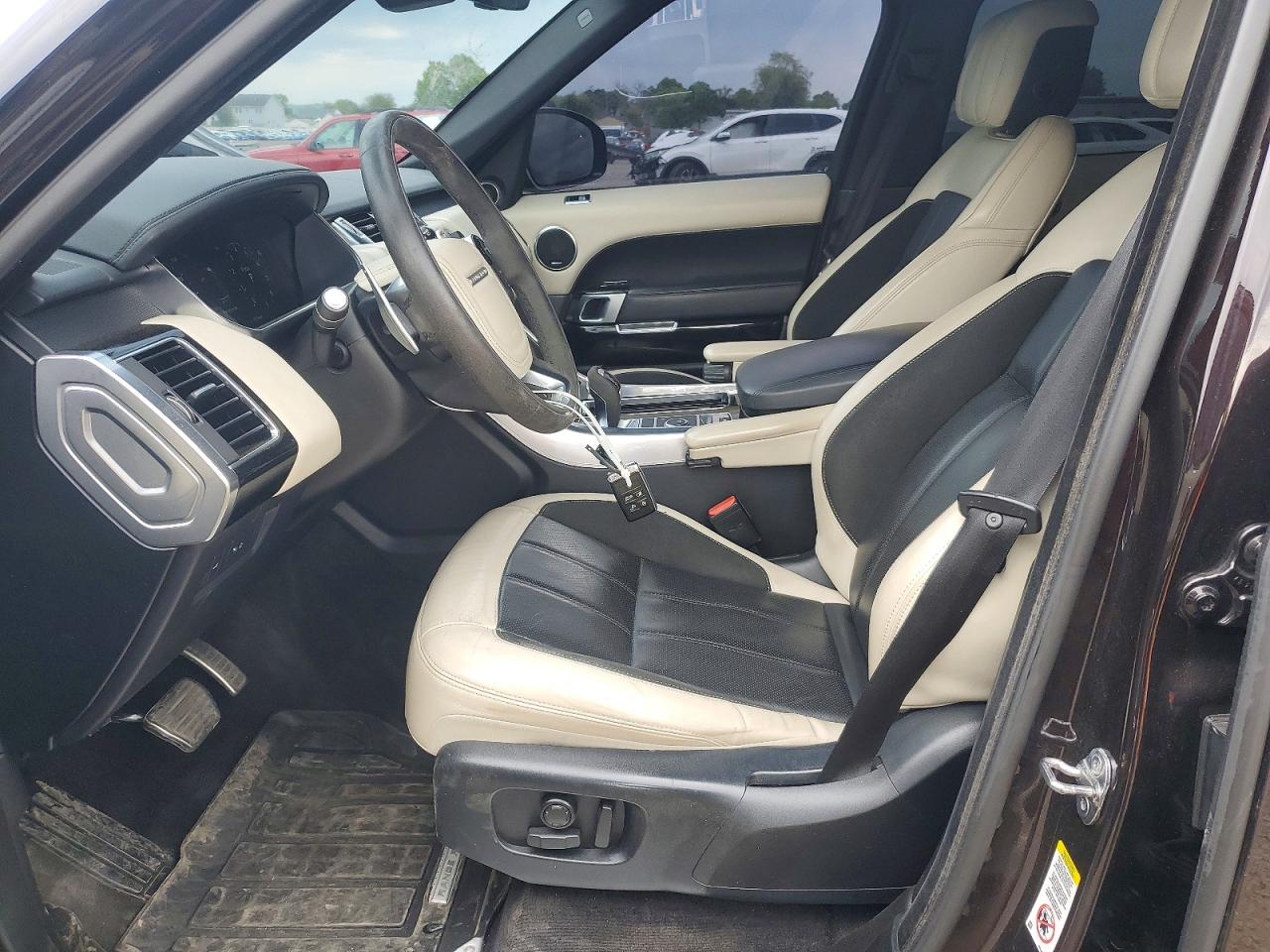 2020 LAND ROVER RANGE ROVER SPORT HST photo 13
