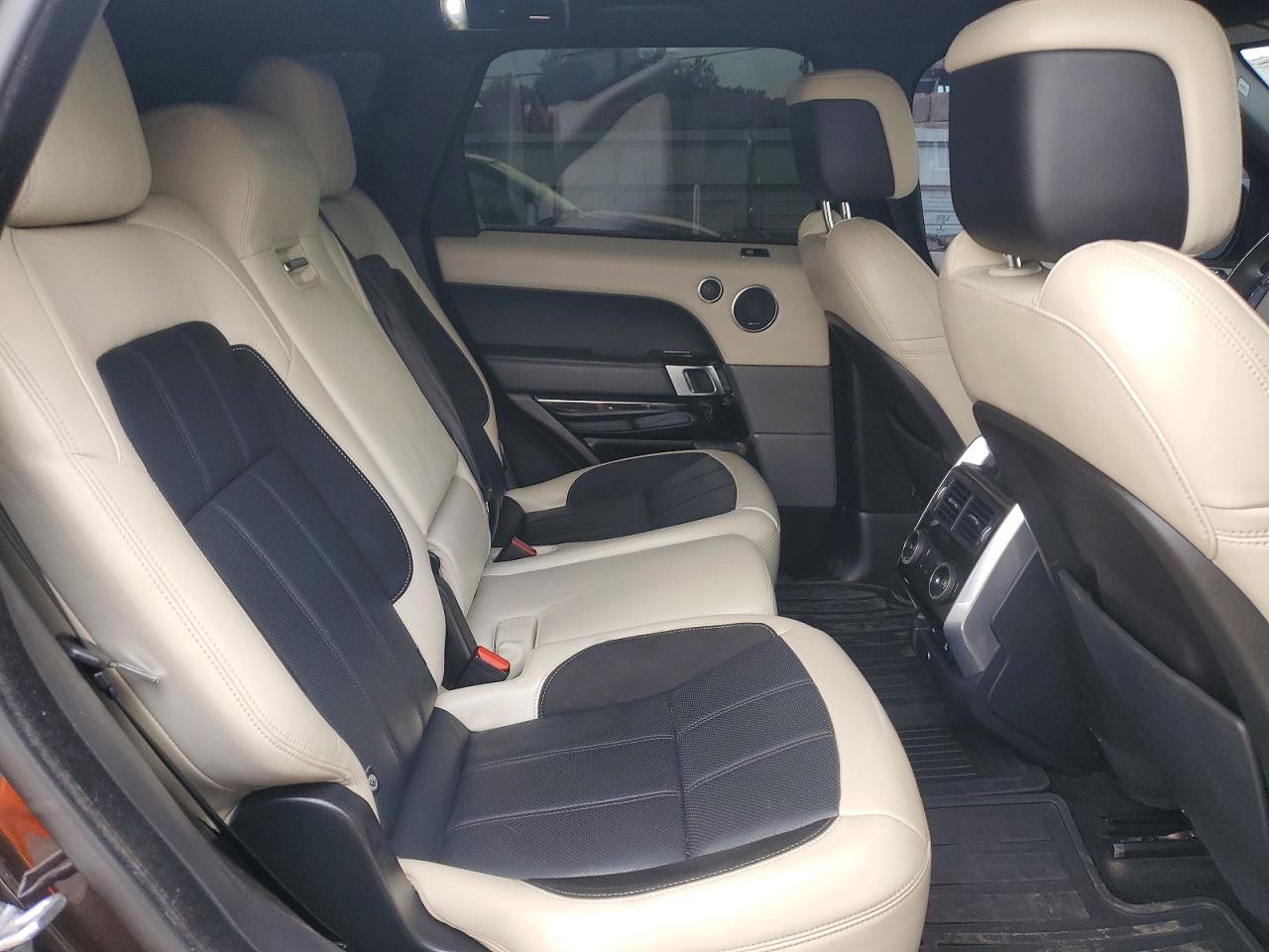 2020 LAND ROVER RANGE ROVER SPORT HST photo 21