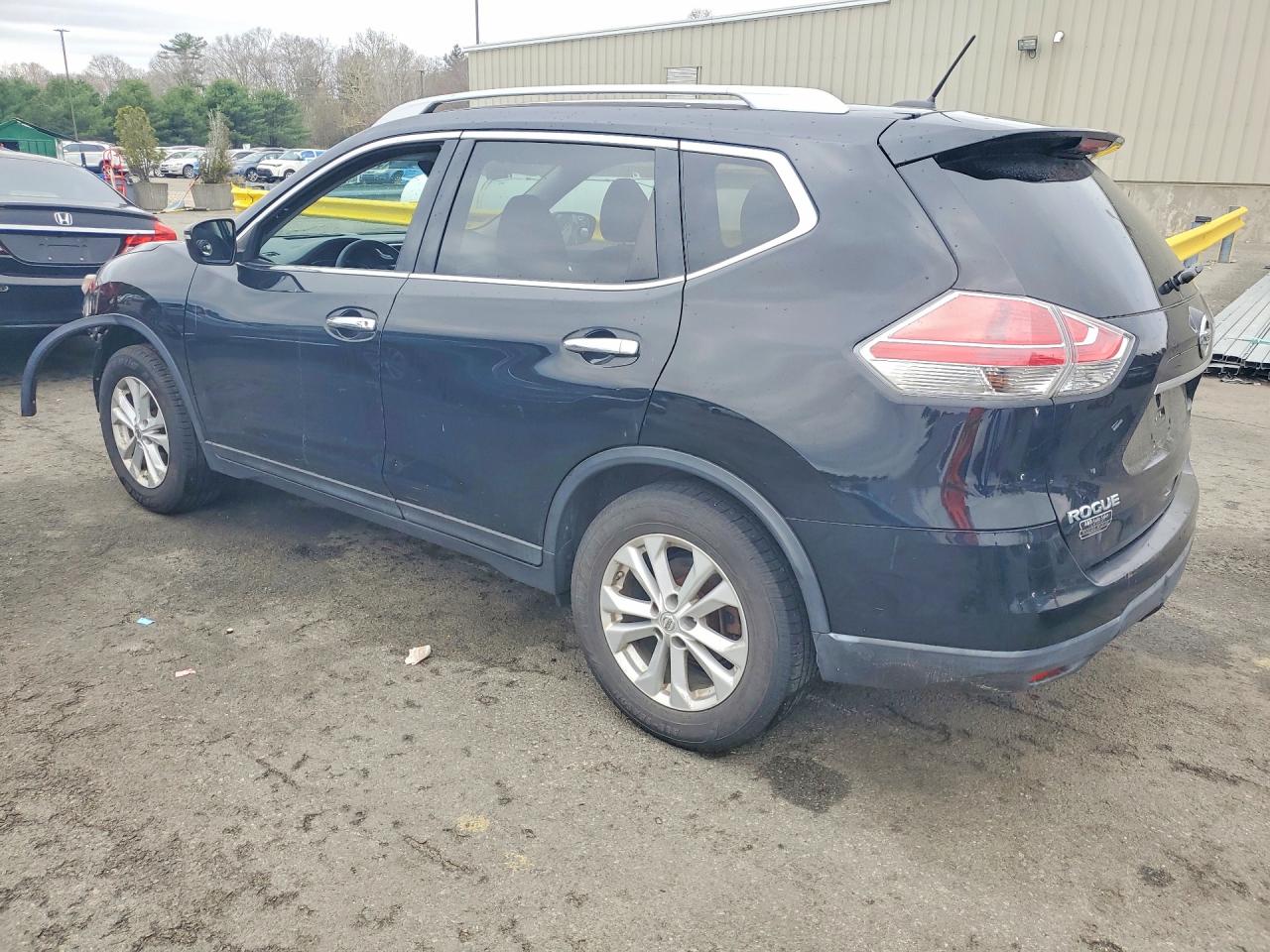 2014 NISSAN ROGUE SV photo 4