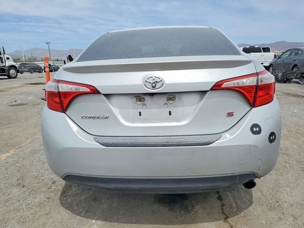 2015 TOYOTA COROLLA S PLUS photo 6