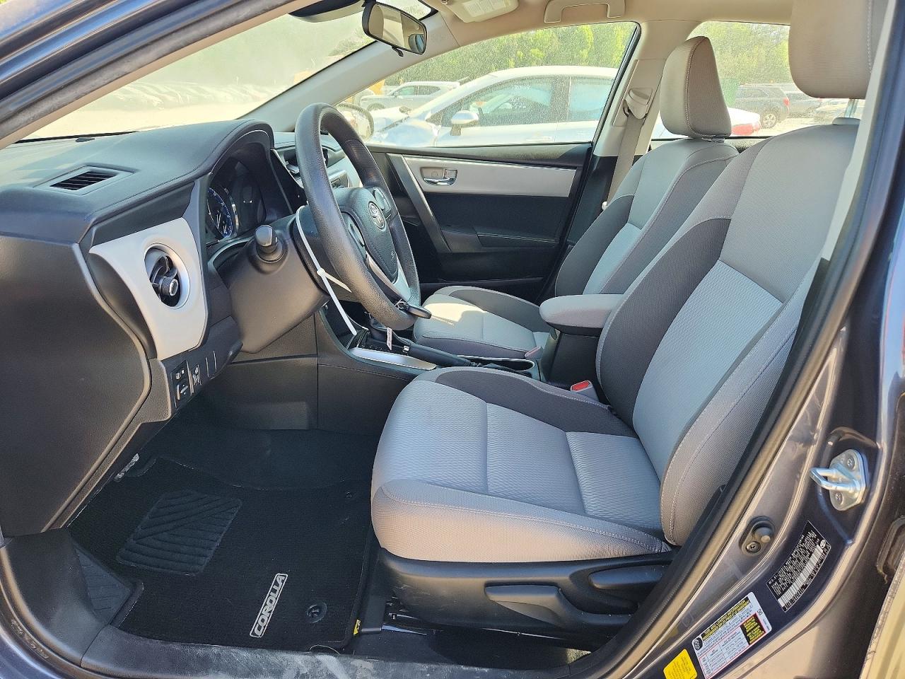 2018 TOYOTA COROLLA LE photo 19