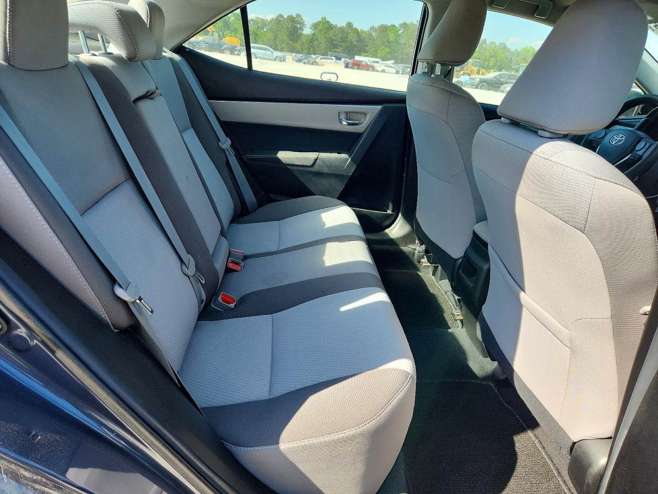 2018 TOYOTA COROLLA LE photo 28