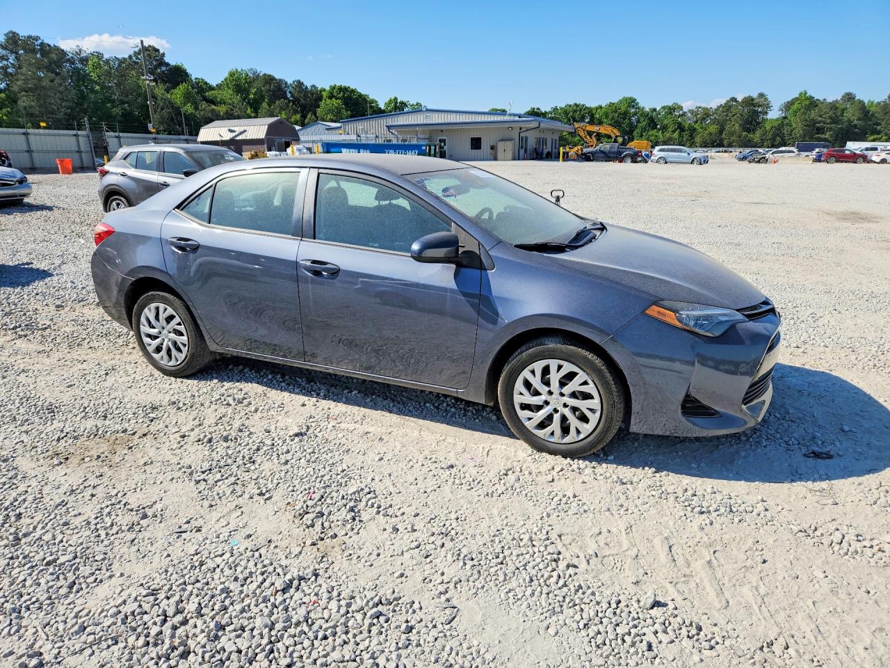2018 TOYOTA COROLLA LE photo 10