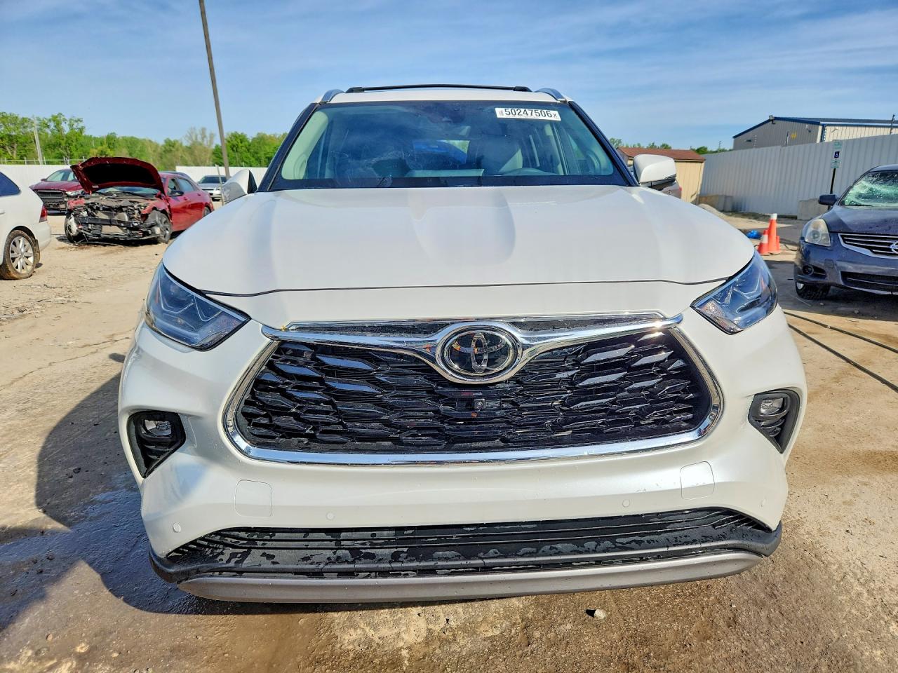 2025 TOYOTA HIGHLANDER HYBRID PLATINUM photo 9