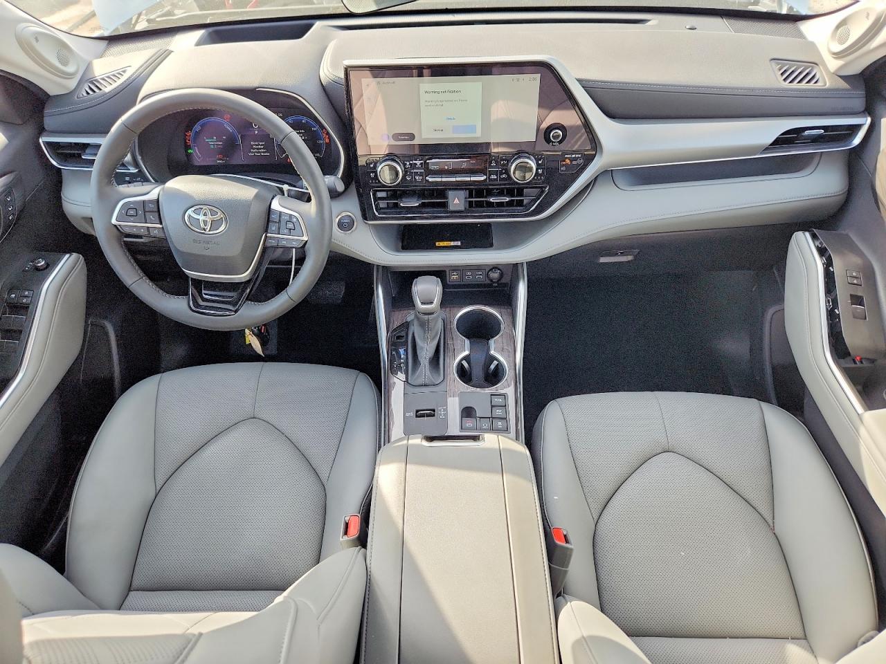2025 TOYOTA HIGHLANDER HYBRID PLATINUM photo 15