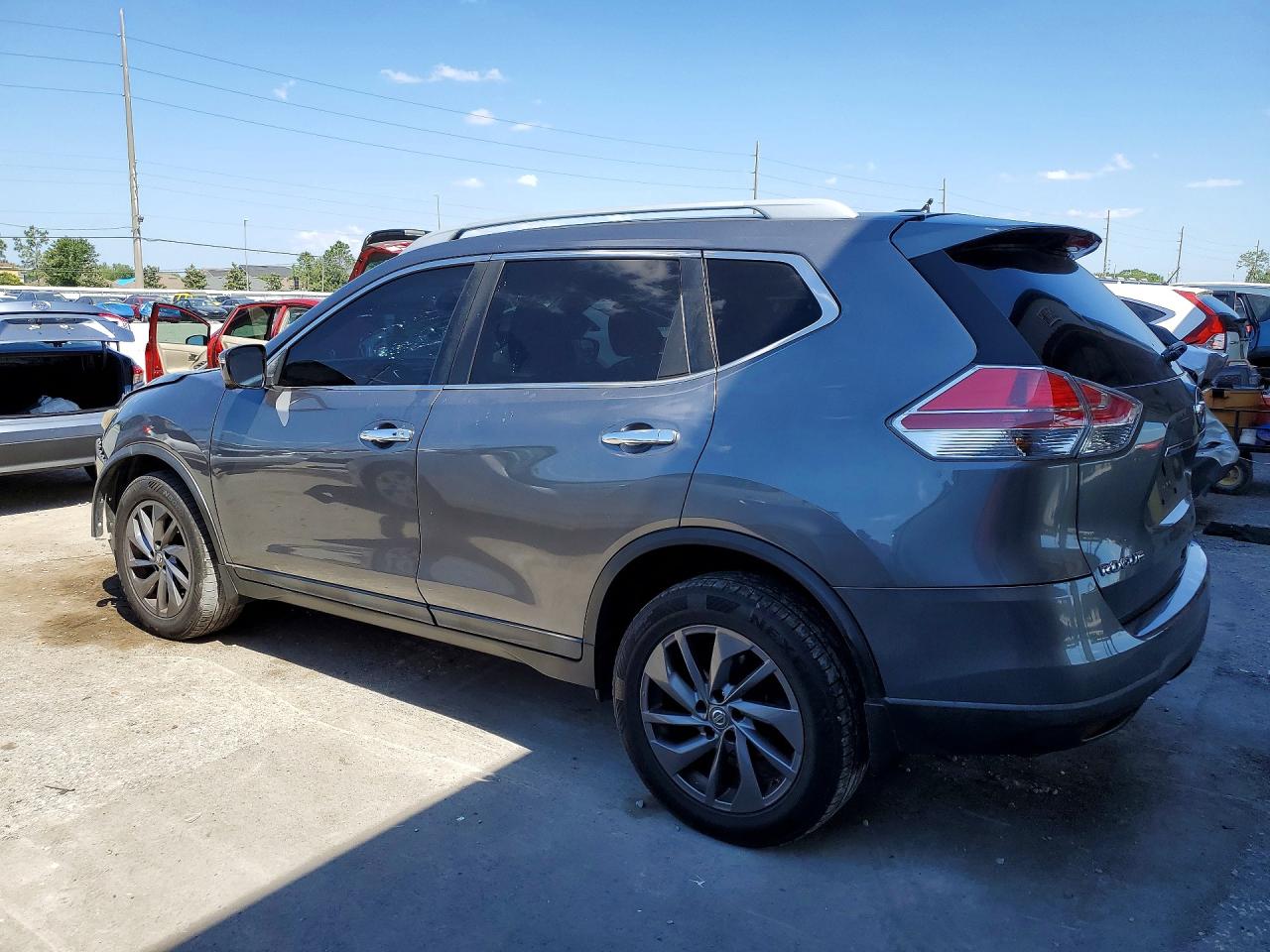 2016 NISSAN ROGUE SL photo 4