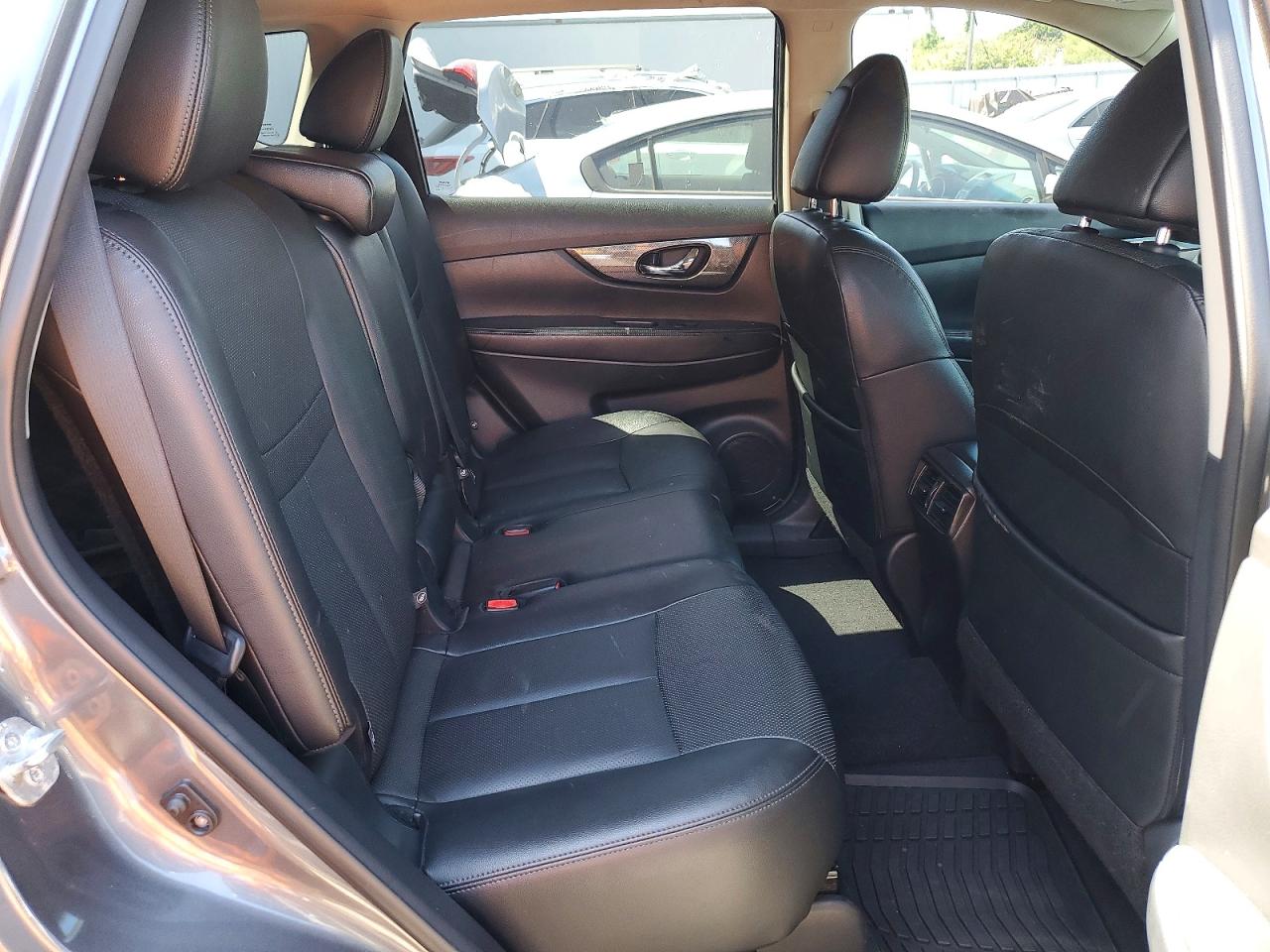 2016 NISSAN ROGUE SL photo 31