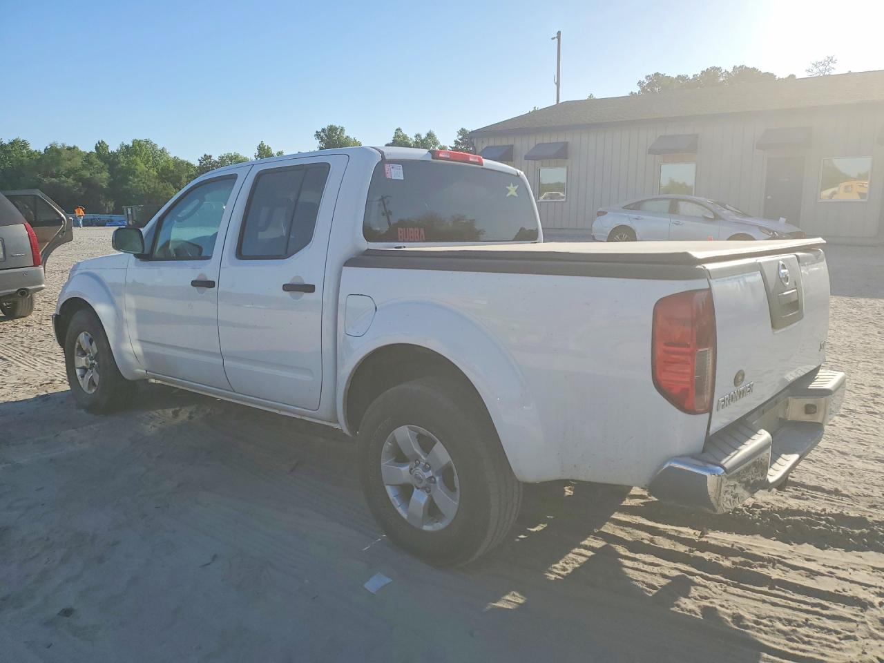 2011 NISSAN FRONTIER S photo 2