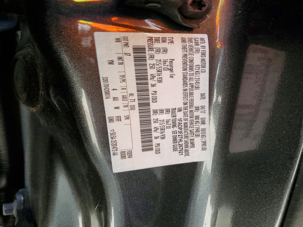 2017 FORD FOCUS SE photo 25