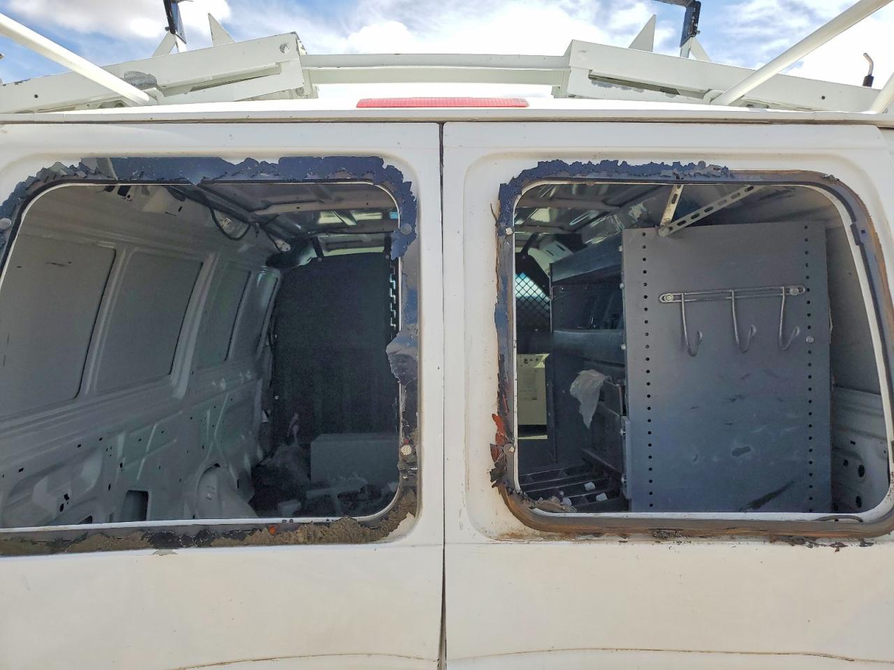 2008 FORD ECONOLINE E250 VAN photo 19