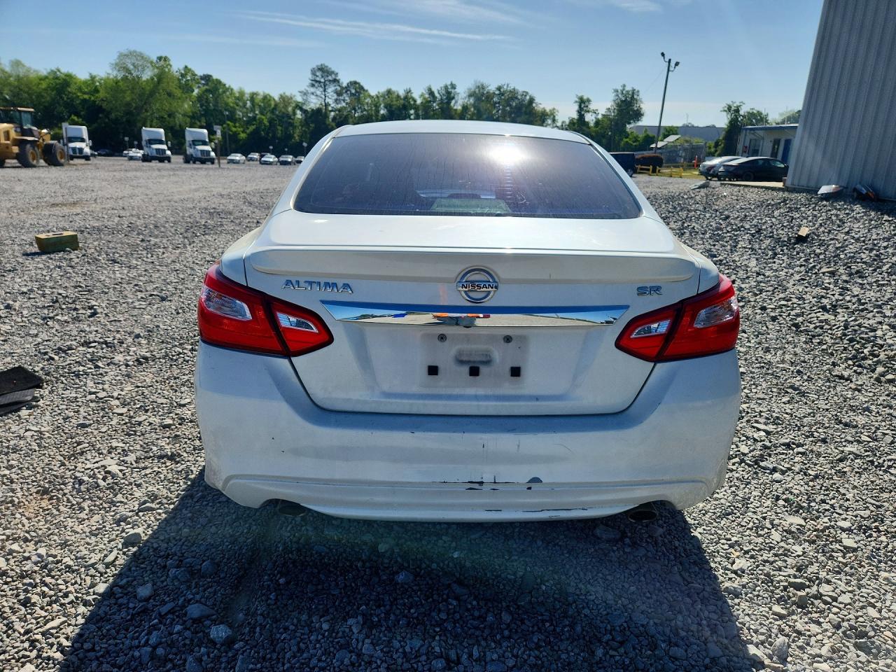 2016 NISSAN ALTIMA 2.5 SR photo 11