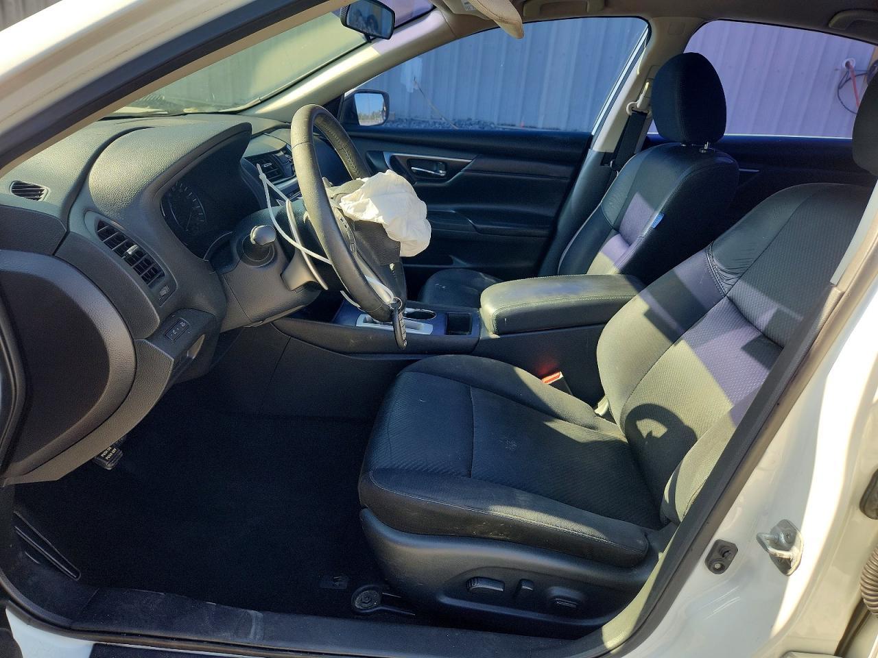 2016 NISSAN ALTIMA 2.5 SR photo 13