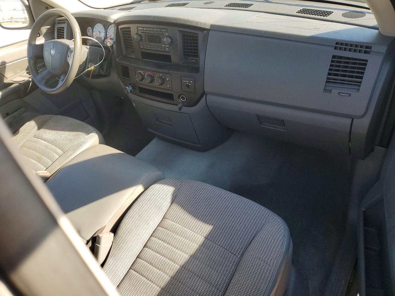 2006 DODGE RAM 1500 ST photo 22