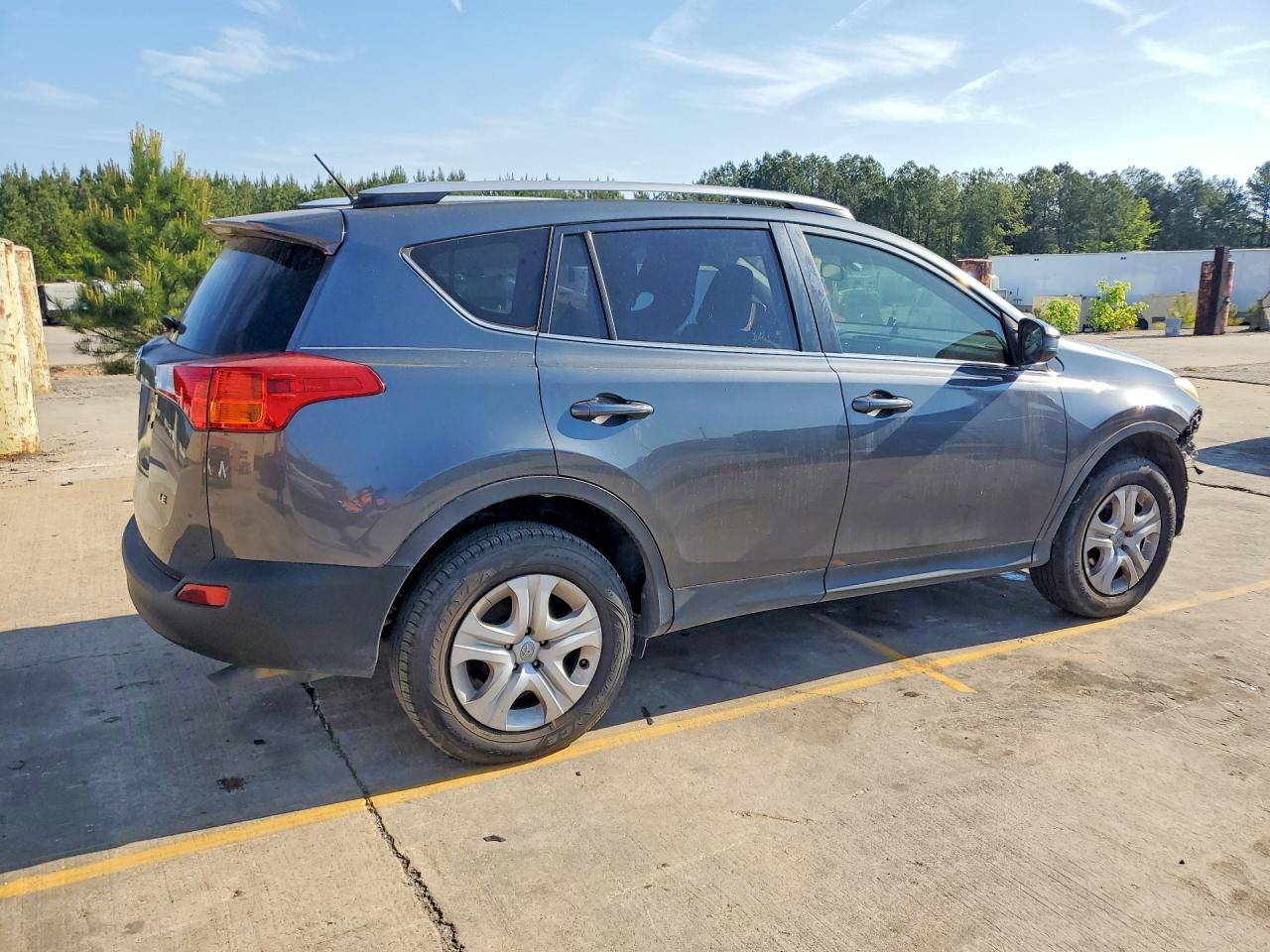 2015 TOYOTA RAV4 photo 5