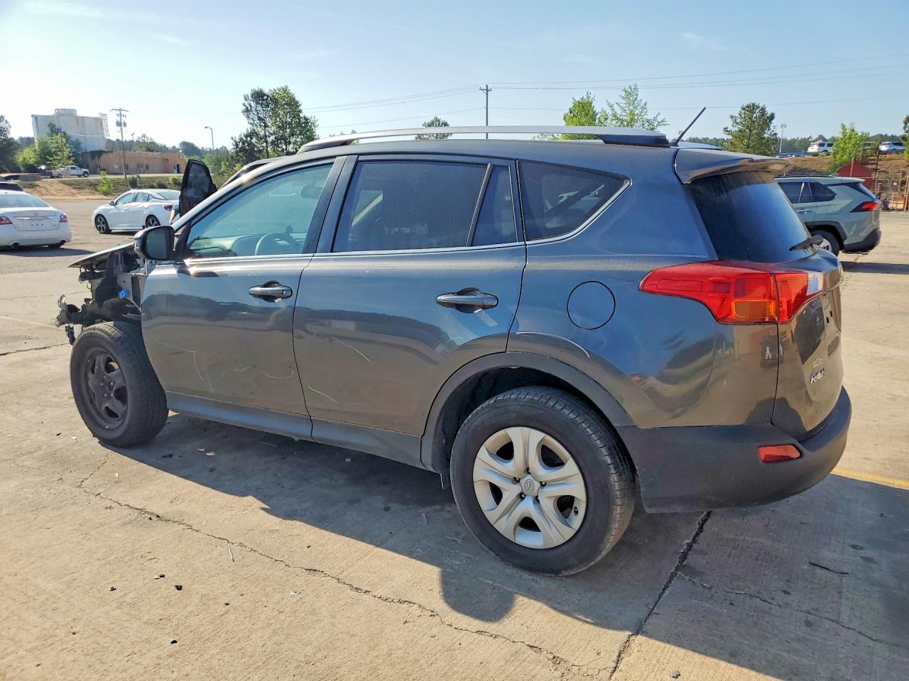 2015 TOYOTA RAV4 photo 3