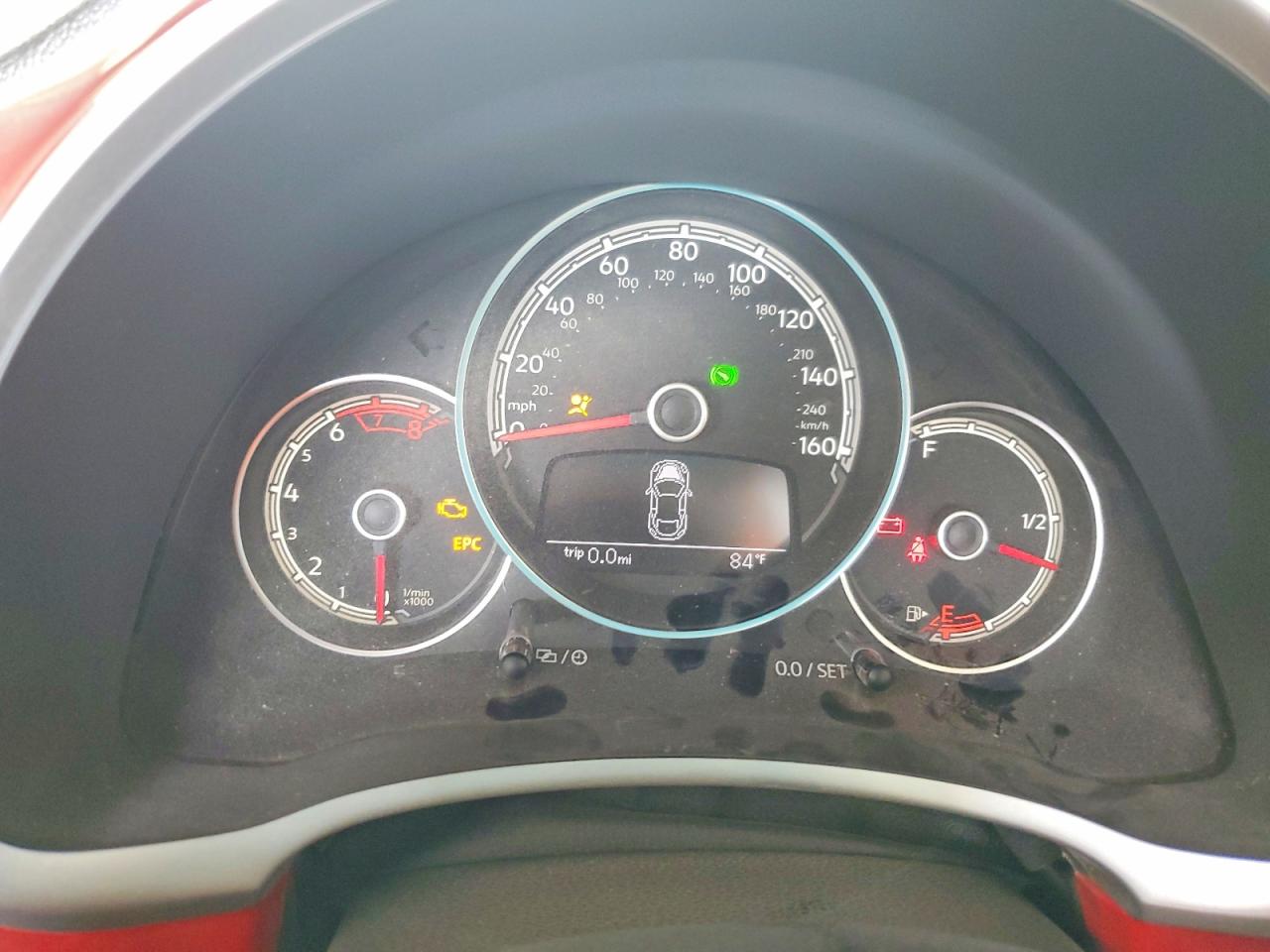 2019 VOLKSWAGEN BEETLE S photo 9