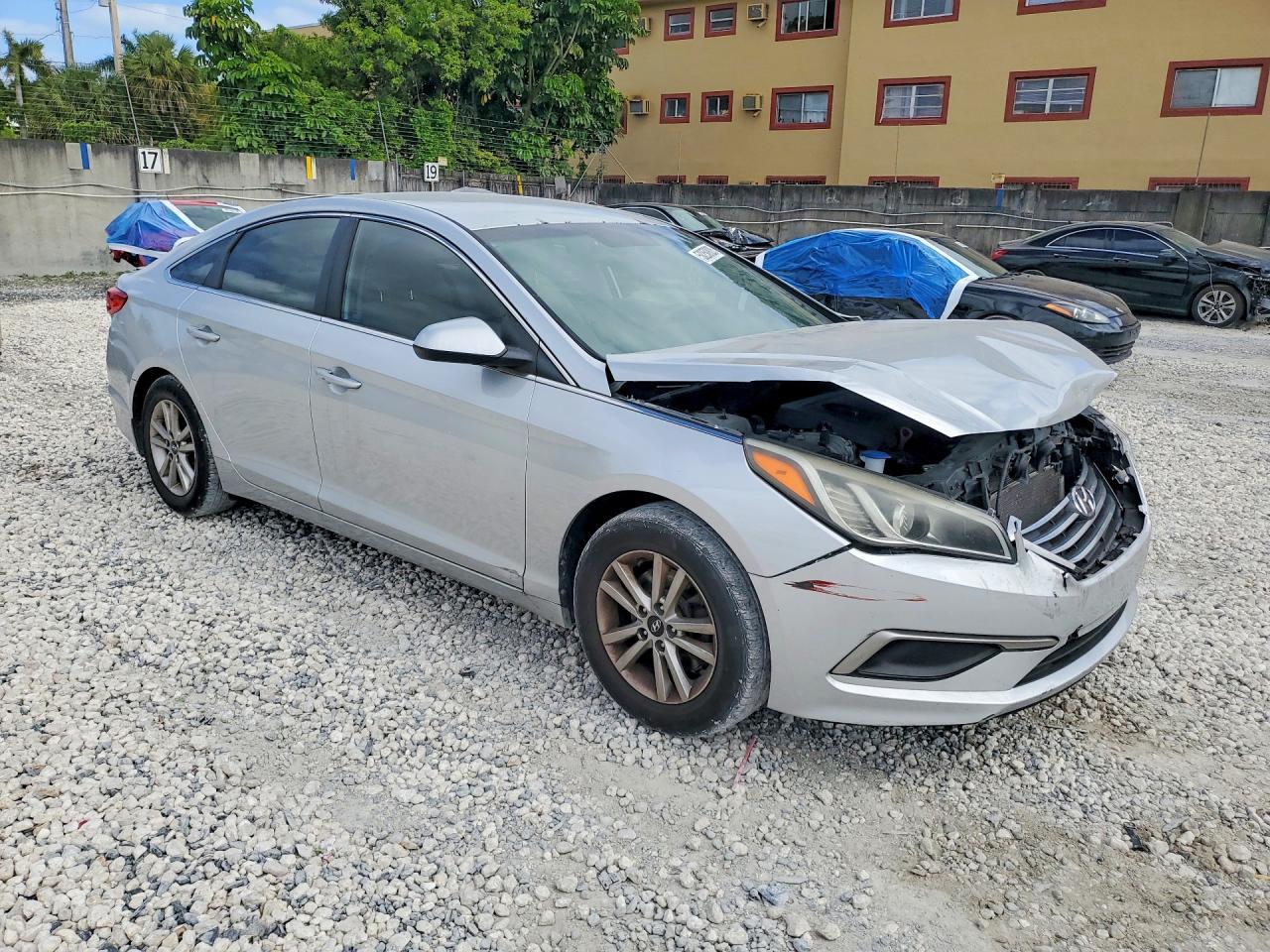 2017 HYUNDAI SONATA SE photo 7